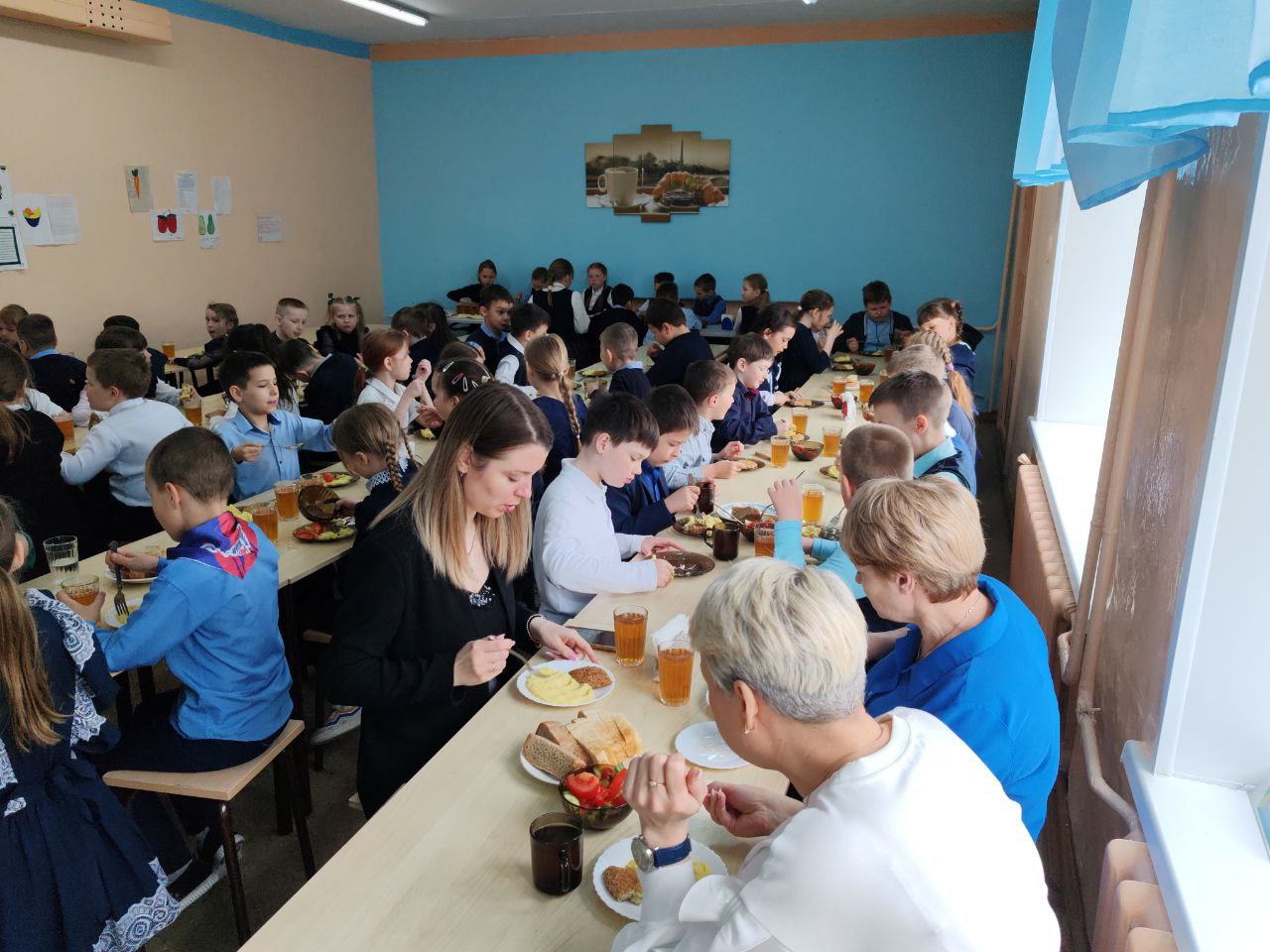 Завтрак в начальной школе 15.05.25г..